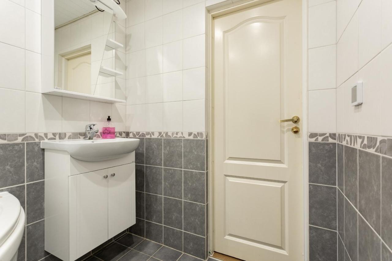 3 Room Central Apartmend 90M2 Parking For One Car Fifth Floor And The Building Does Not Have An Elevator Ταλίν Εξωτερικό φωτογραφία