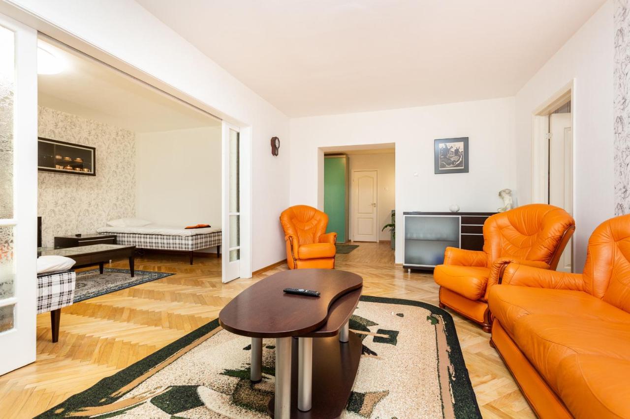 3 Room Central Apartmend 90M2 Parking For One Car Fifth Floor And The Building Does Not Have An Elevator Ταλίν Εξωτερικό φωτογραφία
